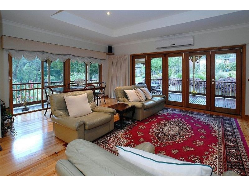 17 Butterfield Road, Emerald VIC 3782