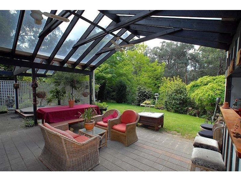 5A Old Beaconsfield Road, Emerald VIC 3782