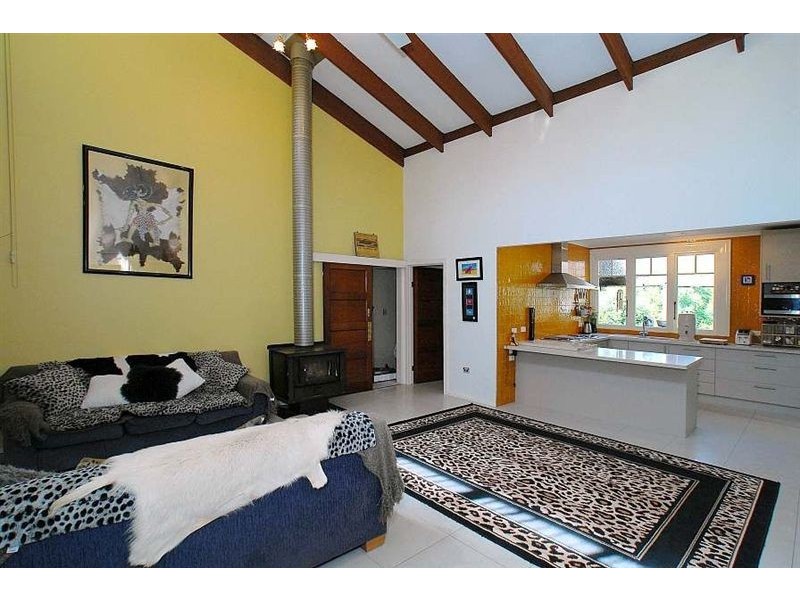 45 Belgrave Gembrook Rd, Cockatoo VIC 3781