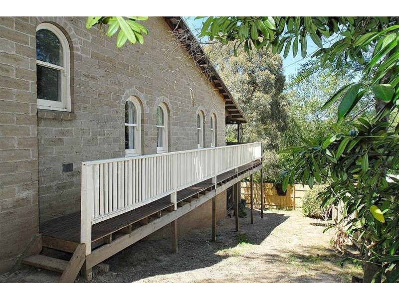 45 Belgrave Gembrook Rd, Cockatoo VIC 3781