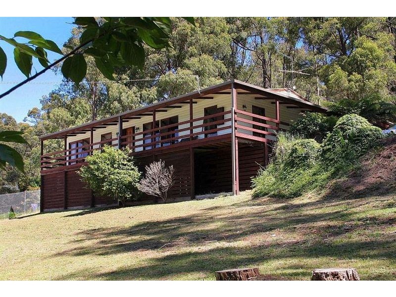 9 Jeanne Street, Cockatoo VIC 3781