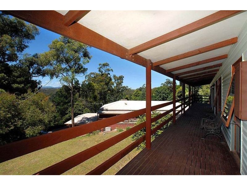 9 Jeanne Street, Cockatoo VIC 3781