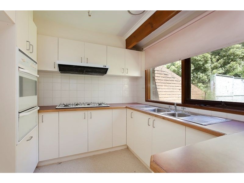 11 Birdwood Ave, Cockatoo VIC 3781
