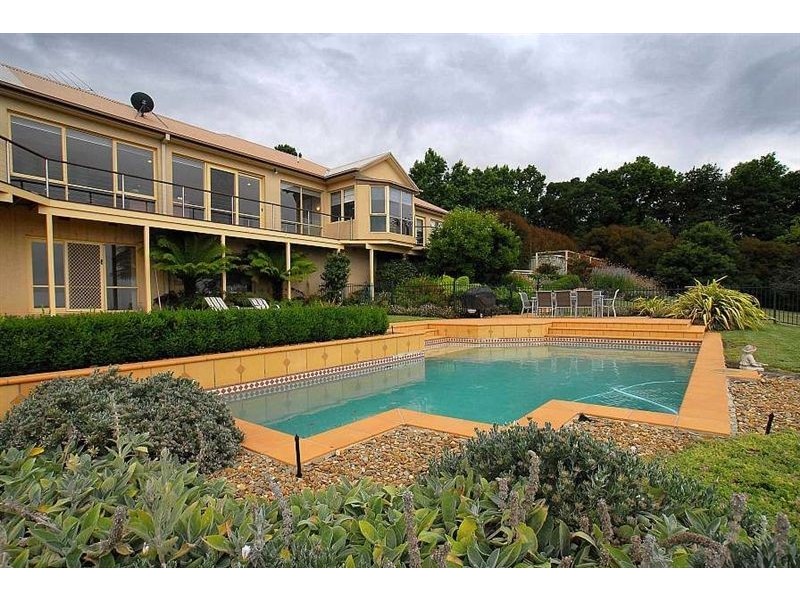 11 Blackhill Rd, Menzies Creek VIC 3159