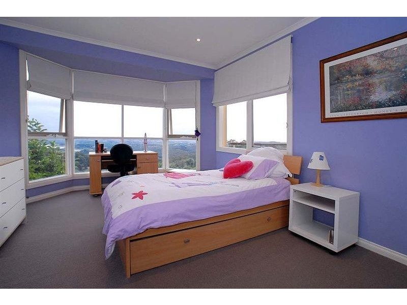 11 Blackhill Rd, Menzies Creek VIC 3159