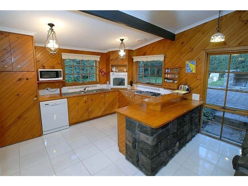 30 Westlands Rd, Emerald VIC 3782