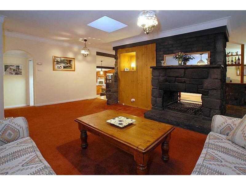30 Westlands Rd, Emerald VIC 3782