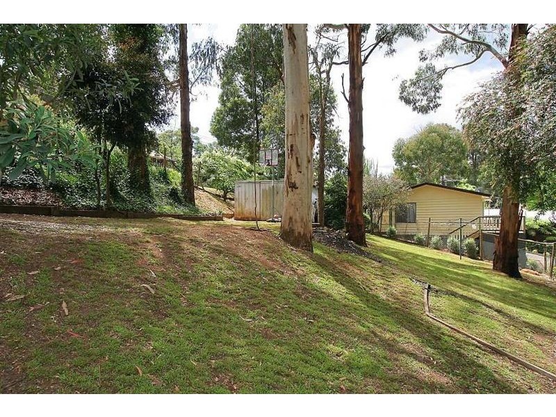 26 Kitchener Parade, Cockatoo VIC 3781