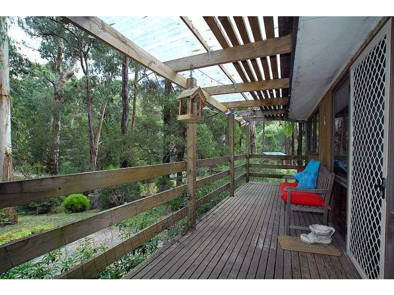 5 Borang Avenue, Selby VIC 3159