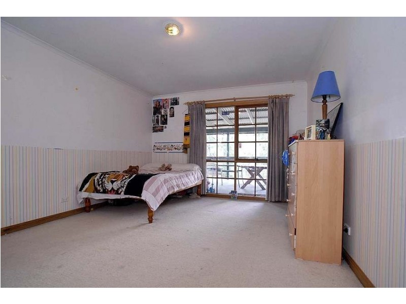 19 Baker Street, Cockatoo VIC 3781