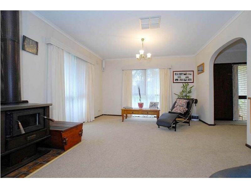 27 Church Street, Emerald VIC 3782