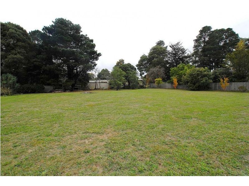 27 Church Street, Emerald VIC 3782