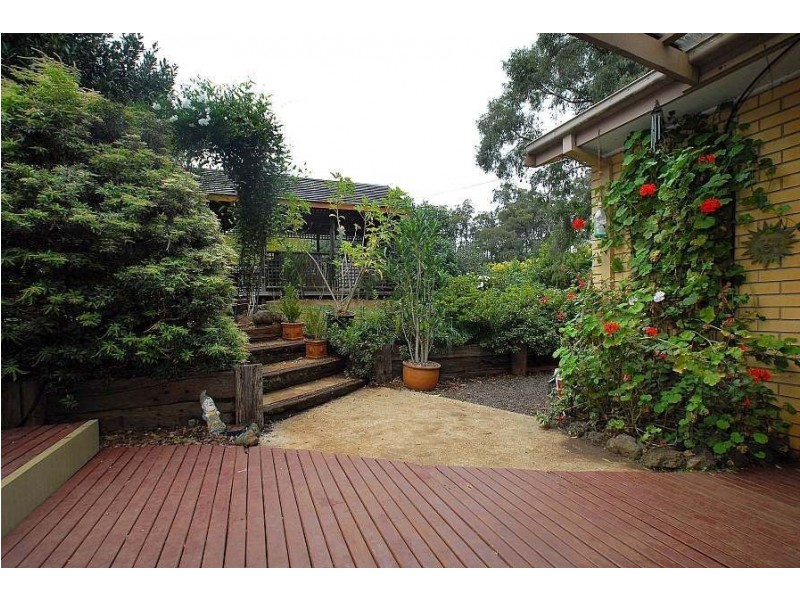 27 Church Street, Emerald VIC 3782