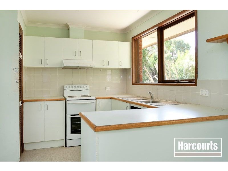 44 Caroline Avenue, Cockatoo VIC 3781