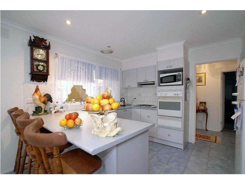2 Woodlands Avenue, Emerald VIC 3782