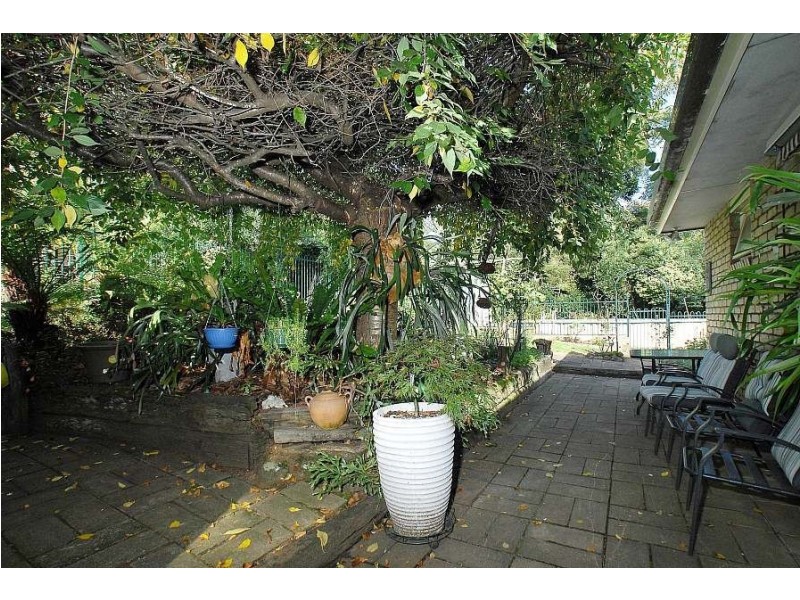 2 Woodlands Avenue, Emerald VIC 3782