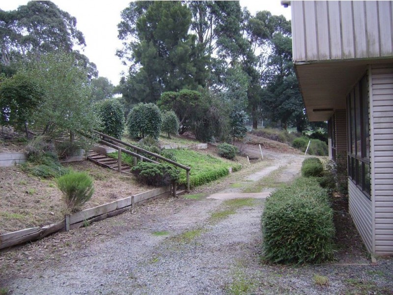 2 Ure Road, Gembrook VIC 3783
