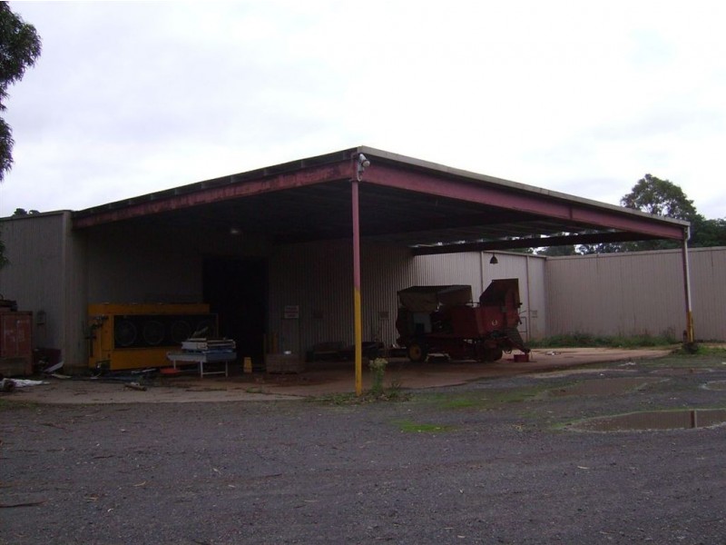 2 Ure Road, Gembrook VIC 3783