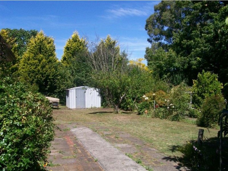 9 Bayview Road, Emerald VIC 3782