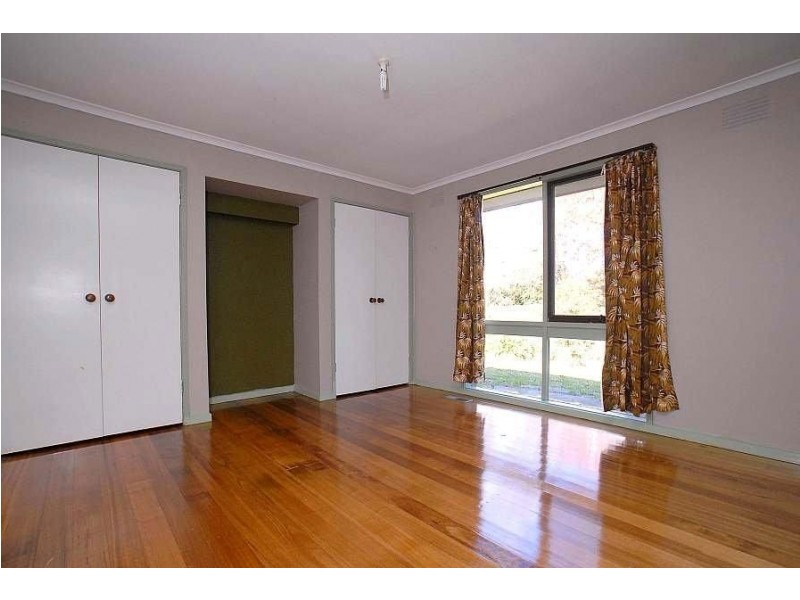 9 Bayview Road, Emerald VIC 3782