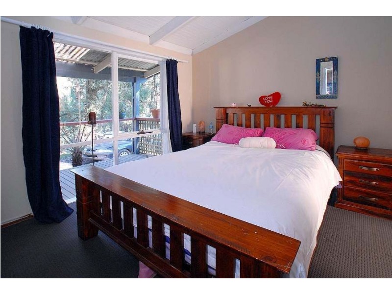 2 Nangana Street, Cockatoo VIC 3781
