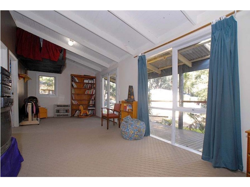 2 Nangana Street, Cockatoo VIC 3781