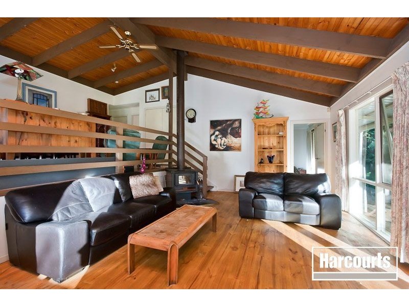 4 Fell Road, Cockatoo VIC 3781