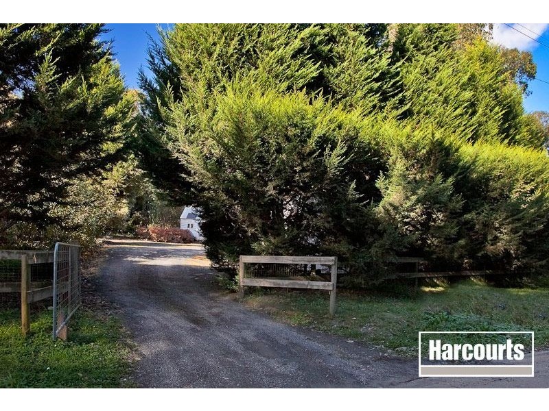 4 Fell Road, Cockatoo VIC 3781