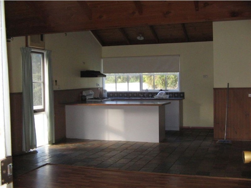 36 Devon Avenue, Cockatoo VIC 3781