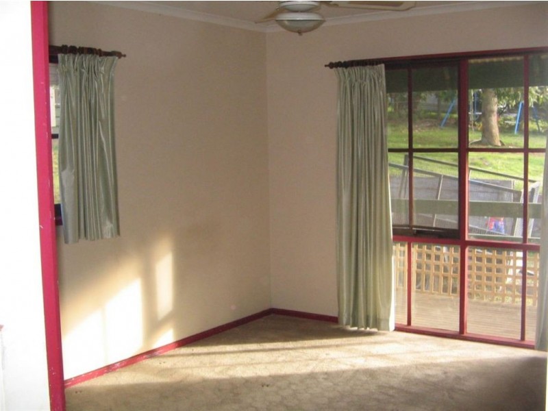 36 Devon Avenue, Cockatoo VIC 3781