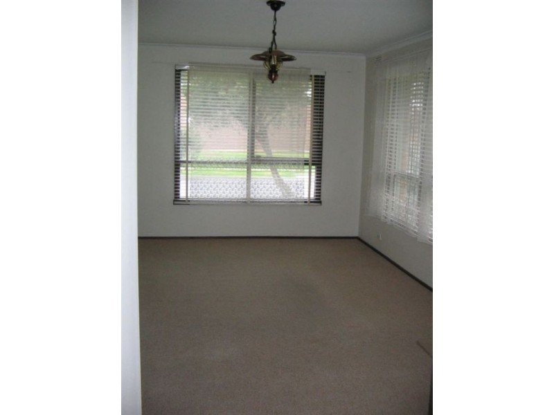 1/13 Neville Street, Wantirna South VIC 3152