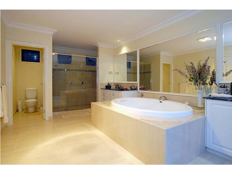 34 Nobelius Street, Emerald VIC 3782