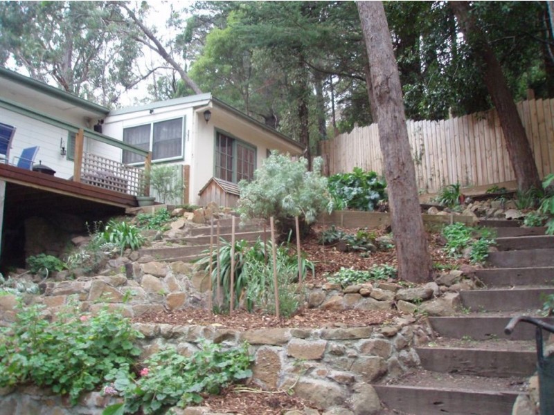 1 Birdwood Avenue, Upwey VIC 3158