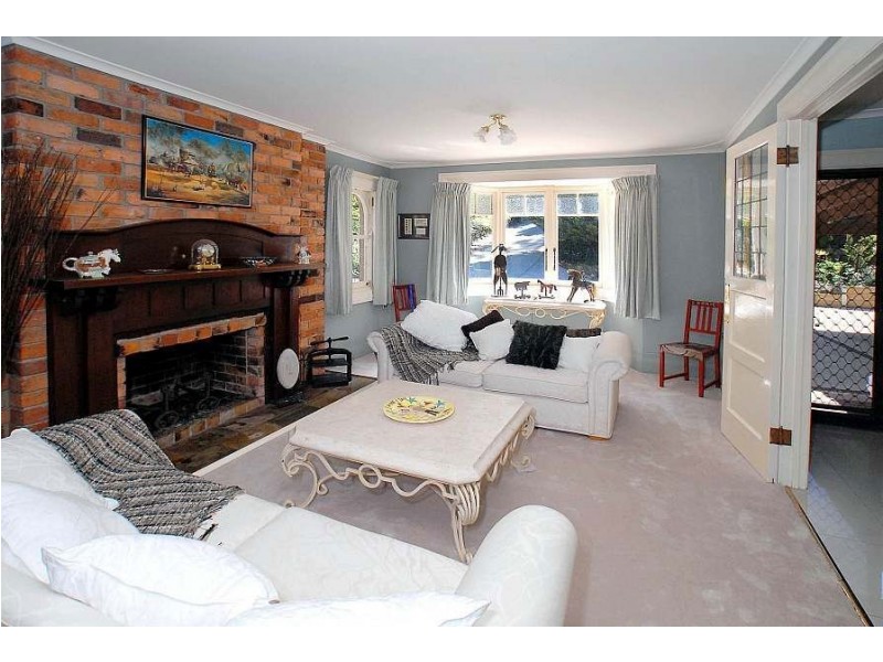 45 Belgrave Gembrook Road, Cockatoo VIC 3781