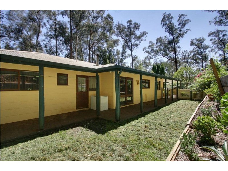 10 Aclare Road, Cockatoo VIC 3781