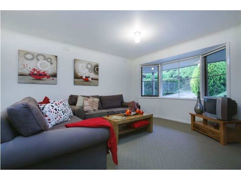 5 Christians Ave, Emerald VIC 3782