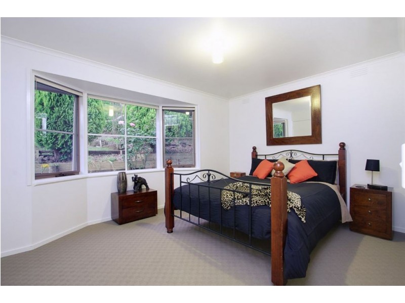 5 Christians Ave, Emerald VIC 3782