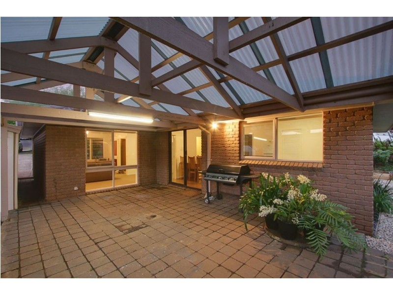 5 Christians Ave, Emerald VIC 3782