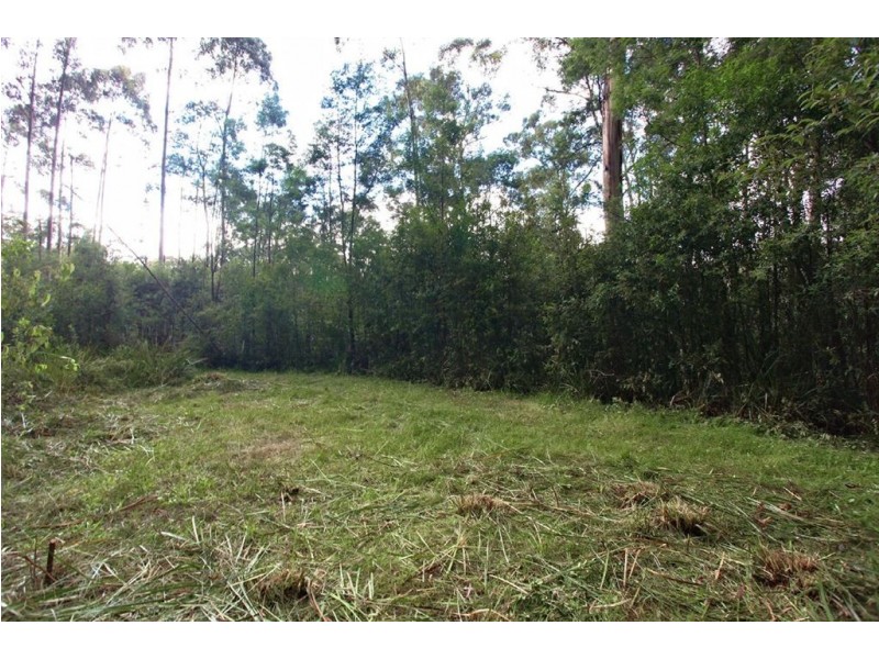 4 Pakenham Road, Cockatoo VIC 3781