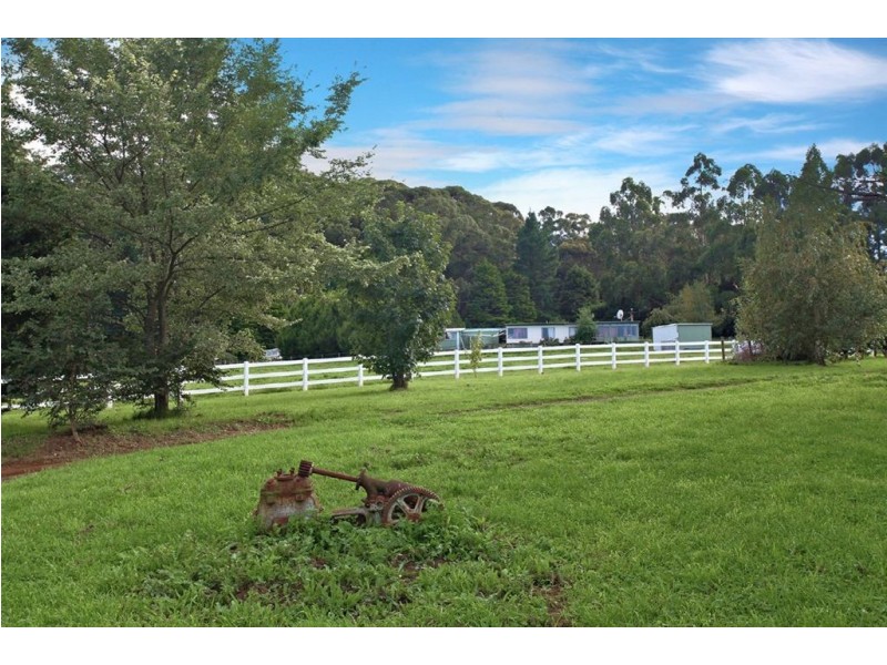 27 Tonimbuk Road, Gembrook VIC 3783