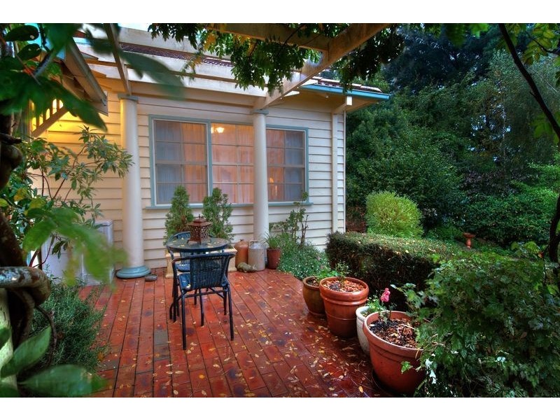 20 Ambrose Street, Emerald VIC 3782