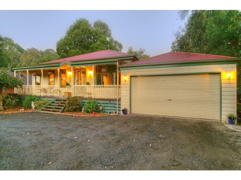 84 Woori Yallock Road, Cockatoo VIC 3781