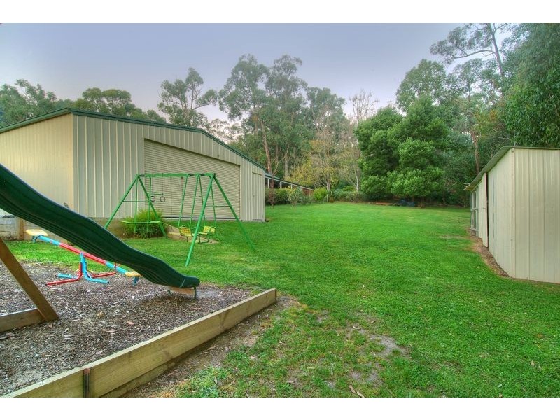 84 Woori Yallock Road, Cockatoo VIC 3781