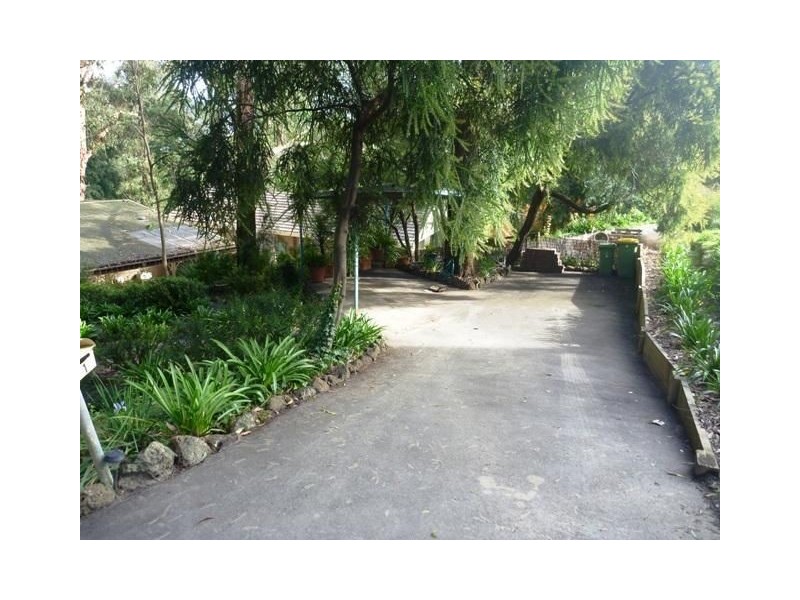 1 Albert Road, Clematis VIC 3782