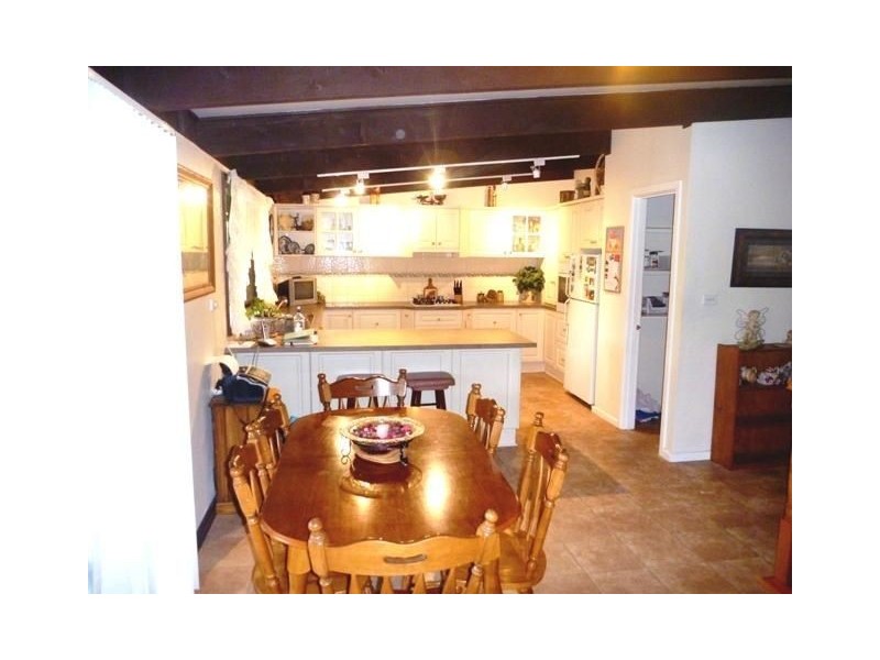 1 Albert Road, Clematis VIC 3782