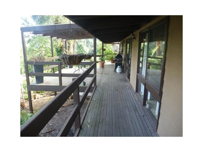 1 Albert Road, Clematis VIC 3782