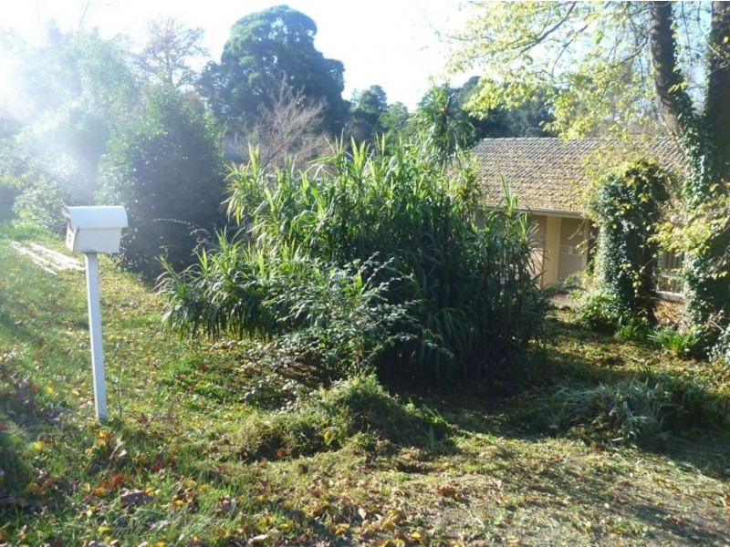 9 Beaconsfield Emerald Road, Emerald VIC 3782