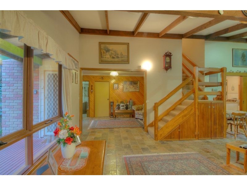 137 Woori Yallock Road, Cockatoo VIC 3781