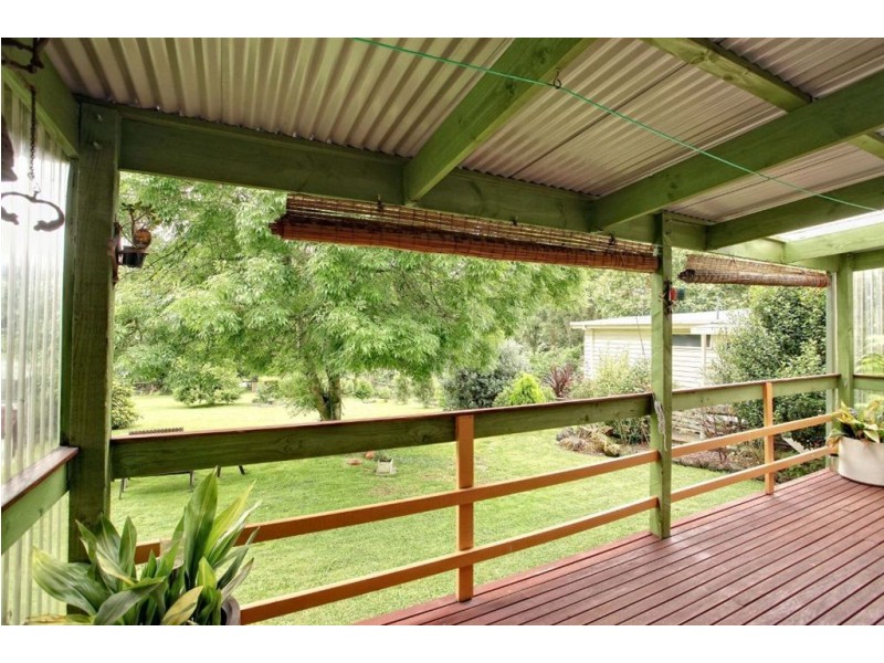 137 Woori Yallock Road, Cockatoo VIC 3781
