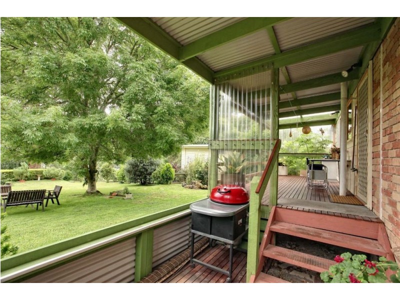 137 Woori Yallock Road, Cockatoo VIC 3781